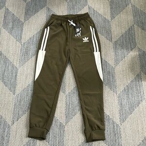 Leisure pants sz Sm Olive green